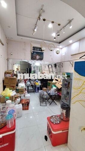 CHO THUÊ MẶT BẰNG TẦNG 1 NGAY LẠC LONG QUÂN – TÂY HỒ