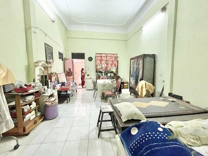 Mặt tiền Thuận Kiều ngay Chợ Rẫy, Làng Nhà Thuốc, DT 63m2 ngang 4,5m, 