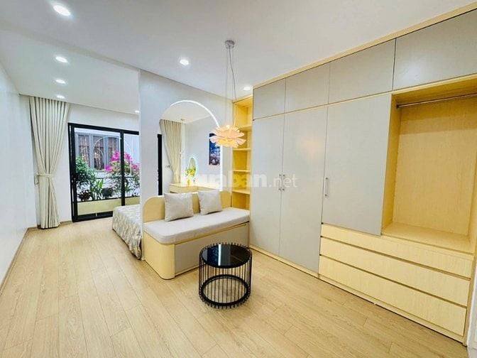 Bán Nhà Thang Máy, Gần Phố, Tân Mai 40m, 5 tầng, mt 3.8m, giá 14.6 tỷ
