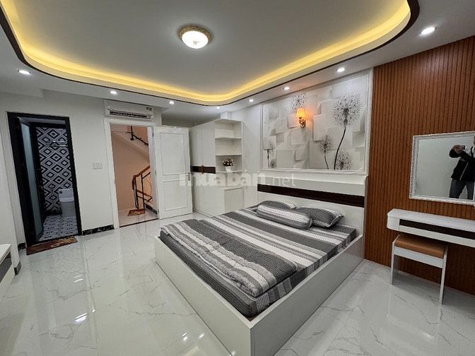 Siêu phẩm nhà phố 3 lầu - hẻm xe hơi Thích Quảng Đức, P. Đức Nhuận.