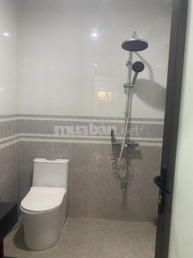 Cho thuê nhà tt lô góc phố Tông Đản, hoàn kiếm, hà nội