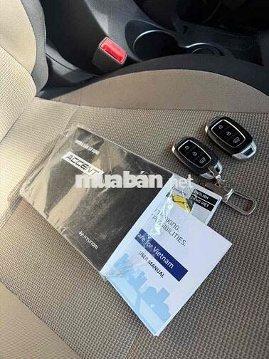 Hyundai Accent 2018 Số tự động 80000 km Trắng