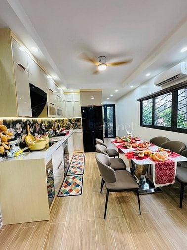 Bán Nhà Thang Máy, Gần Phố, Tân Mai 40m, 5 tầng, mt 3.8m, giá 14.6 tỷ