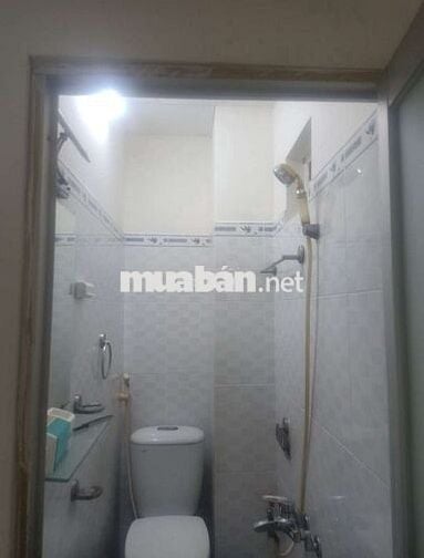 Nhà cho thuê nguyên căn nhà phố. 3 tầng. Hẻm 3m đường XVNT, P.26, Q.BT