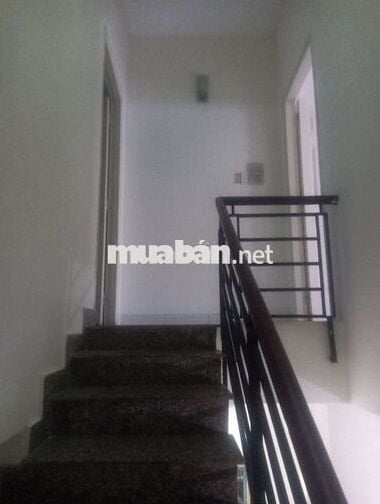 Nhà cho thuê nguyên căn nhà phố. 3 tầng. Hẻm 3m đường XVNT, P.26, Q.BT