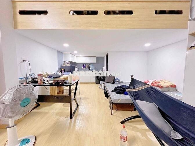 Mặt bằng kinh doanh có gác cao 2m – Full nội thất – Gần sân bay T3