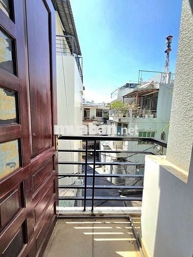 Cần tiền chữa bệnh.  bán gấp căn nhà ở Phú Nhuận , Sổ hồng riêng