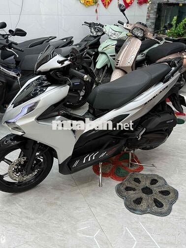 Honda Air Blade 125 Bạc 125cc