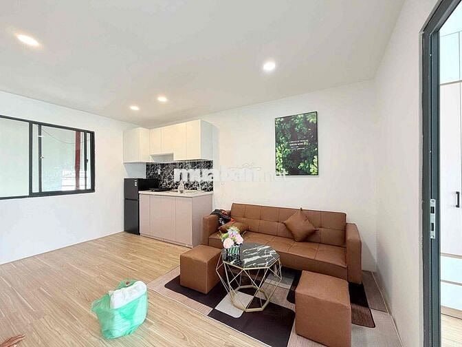 Cho thuê căn hộ 2pn1wc rộng thang máy full nt gần Lê Đại Hành Quận 11