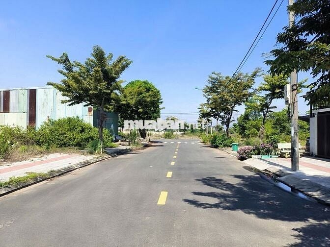Chính Chủ Bán Đất Đầm Sen Nam Hòa Xuân B2.138 Bờ Quan 22 Giá 4.5 tỷ