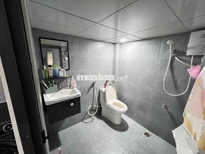 Mặt bằng kinh doanh có gác cao 2m – Full nội thất – Gần sân bay T3