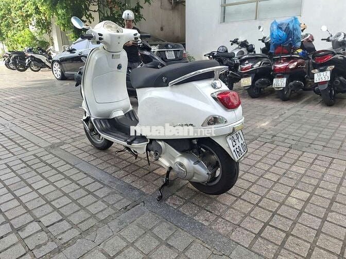 Piaggio Vespa LX fi