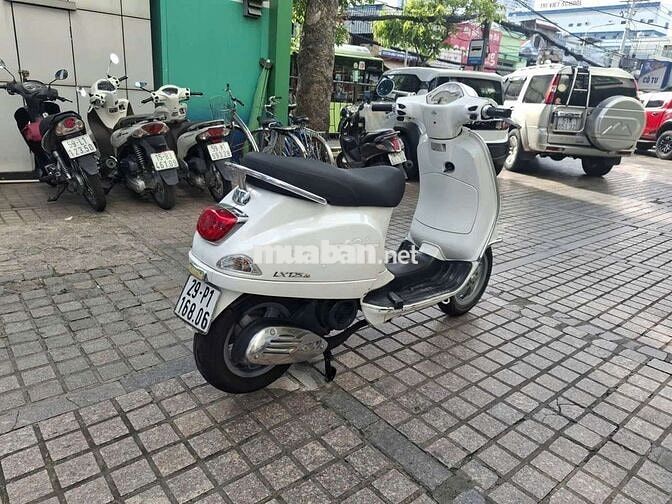 Piaggio Vespa LX fi