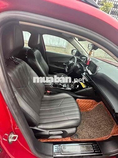 Peugeot 2008 2024 Tự động Xăng màu Đỏ