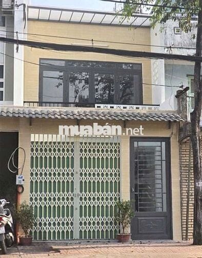 Cho thuê lầu 1 nhà Mặt Tiền Hưng Phú, Quận 8 gần Luu Quý Kỳ 4,3x18m