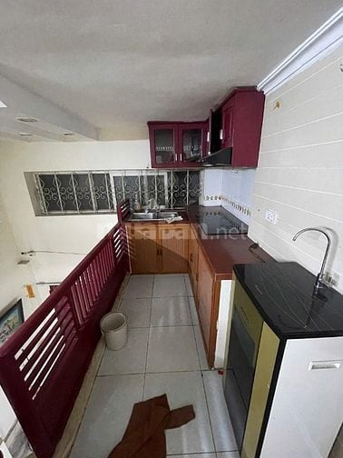 Cho thuê nhà khu Tân Mai DT 26 m2 x 5 tầng, cách 15m ra đường ô tô