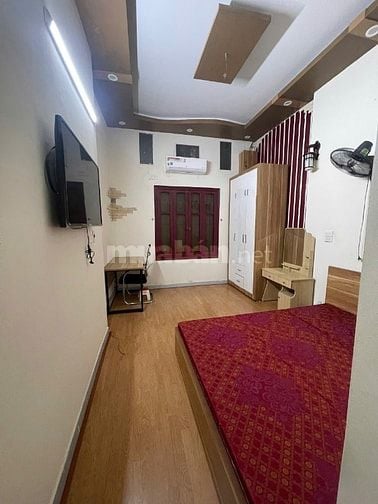Cho thuê nhà khu Tân Mai DT 26 m2 x 5 tầng, cách 15m ra đường ô tô