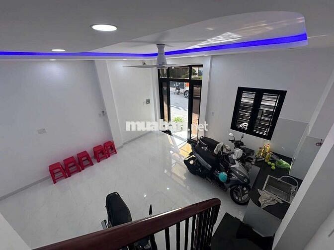 Nhà nguyên căn tiện làm vpcty đại diện hoặc kd