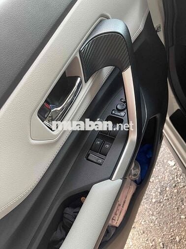 Toyota Veloz Cross 2024 Trắng 14.000 km