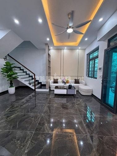 Bán nhà 3 tầng ngõ đường Trần Hưng Đạo, ph Ngọc Châu, TP HD, 43m2, mt 