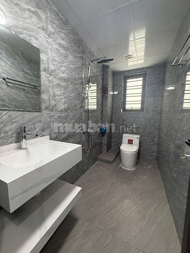 Bán nhà 3 tầng ngõ đường Trần Hưng Đạo, ph Ngọc Châu, TP HD, 43m2, mt 