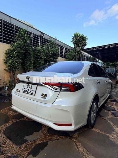 Toyota Altis 2022 Nhập khẩu Trắng