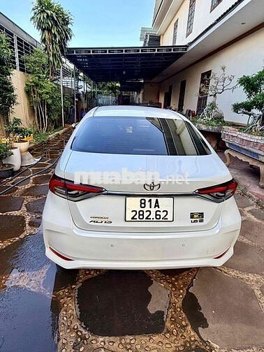 Toyota Altis 2022 Nhập khẩu Trắng