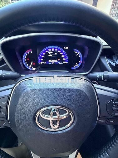 Toyota Altis 2022 Nhập khẩu Trắng