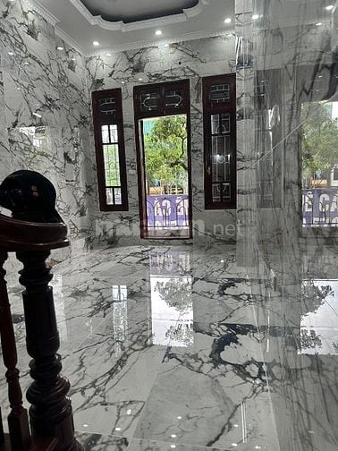 Chính chủ cho thuê nhà 5 tầng: 23m2 x 5 tầng nguyên căn mặt phố Trần K