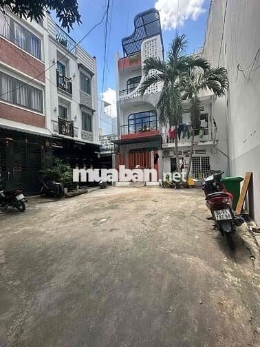 HẺM TRƯỚC SÂN 8M CHỉ 130TR /M SÁT HXTẢI GIAO PHAN ĐĂNG LƯU