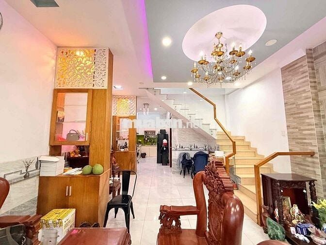 Nhà Giá Siêu Rẻ - Chỉ 7Tỷ - Vị Trí Đẹp - Ai Mua Cũng Lờ