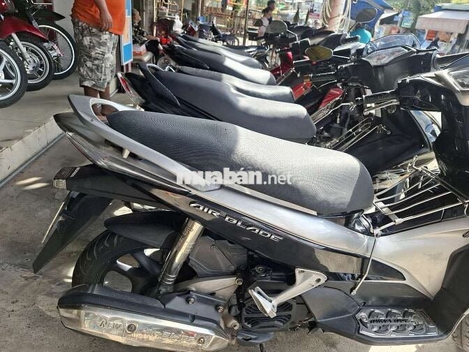 Honda Air Blade Đen Bạc