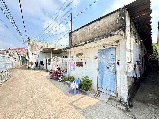 cần bán lô đất ngay trại giam b5