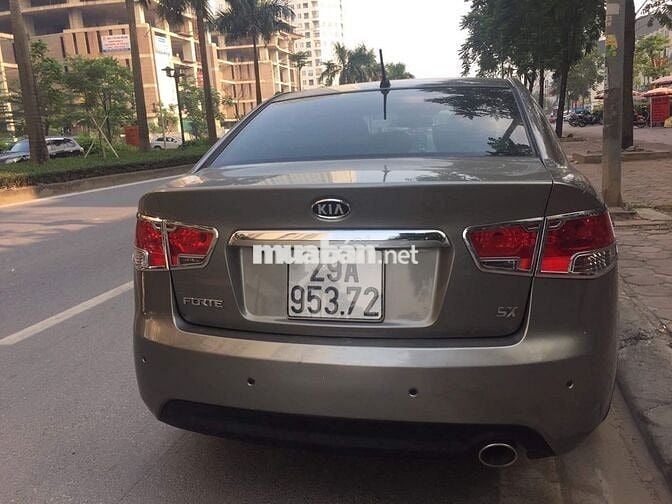 KIA FORTE 2013 Bạc 90000 km