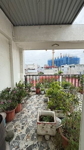 Nhà lô góc chợ hàng mới 4 tầng 50m2 giá 5.2tỷ