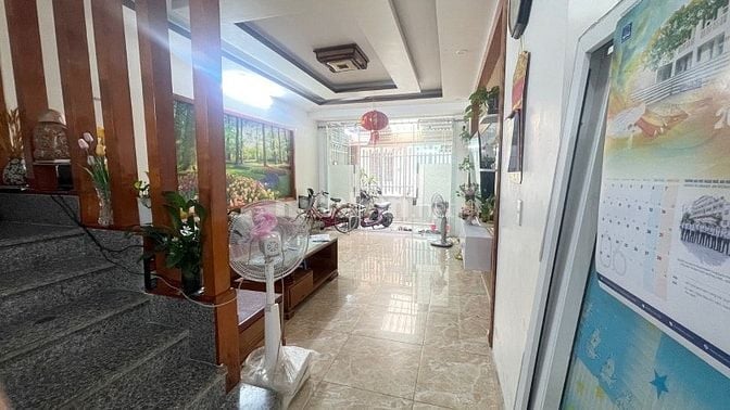 Nhà lô góc chợ hàng mới 4 tầng 50m2 giá 5.2tỷ