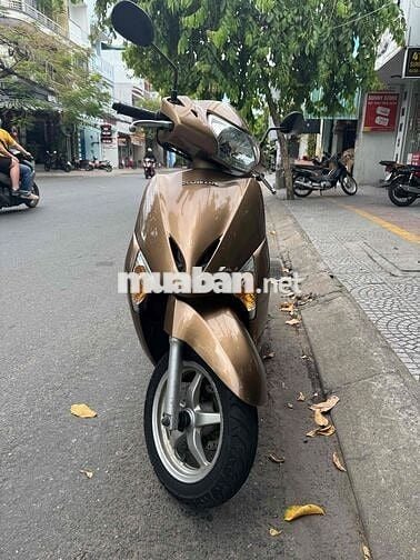 Honda Lead Nâu chân chống điện 330.525 km