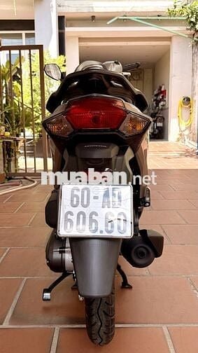 Honda Vision Thể thao Bạc/Đen Mới 100%