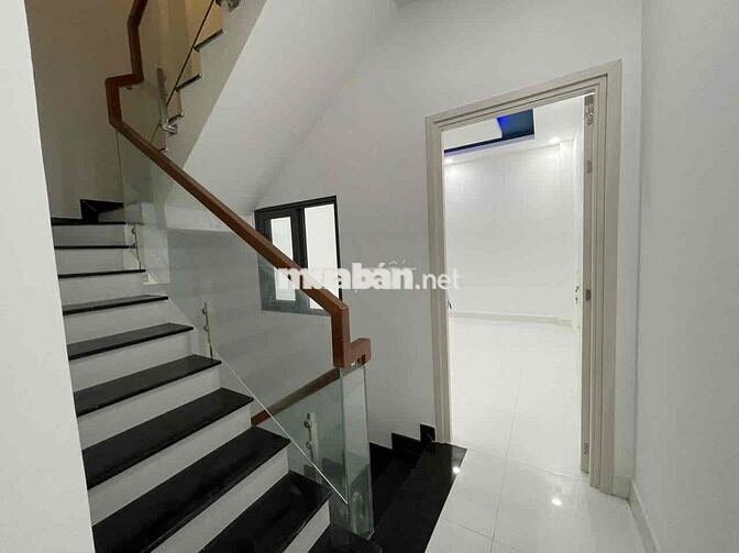 Nhà HXH cho thuê hoàn toàn mới, đối diện Lotte Gò vấp giá thuê 19tr