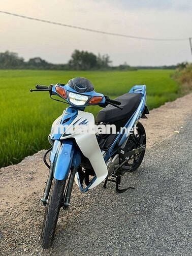 Yamaha Yaz Xanh trắng