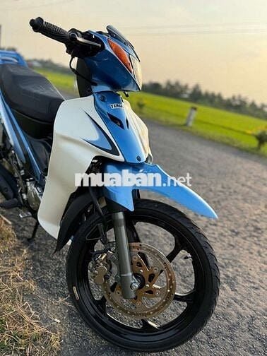 Yamaha Yaz Xanh trắng