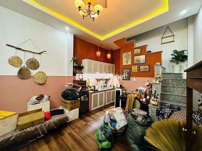 Nhà nhỏ có võ, Sổ riêng, 2 tỷ 090tr, 6 x 4 trệt lầu