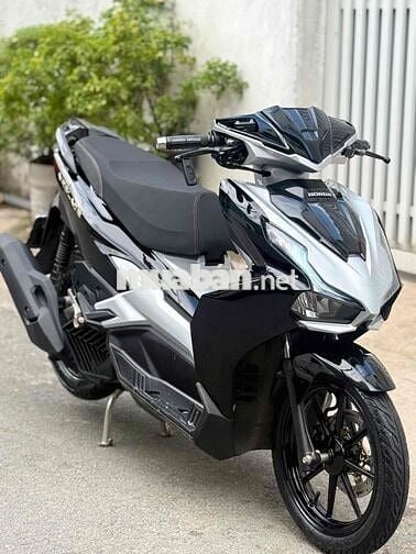 Honda Air Blade 125cc 4val  Đen bạc ngay chủ