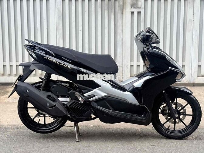 Honda Air Blade 125cc 4val  Đen bạc ngay chủ