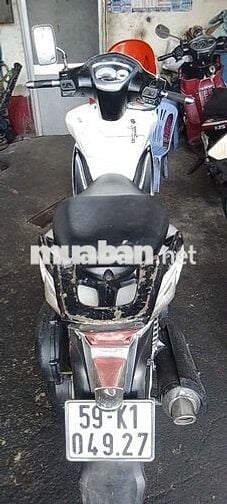 xe màu trắng 
