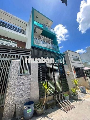 Chủ hạ giá bán gấp nhà 116m2 có nhà 3 lầu