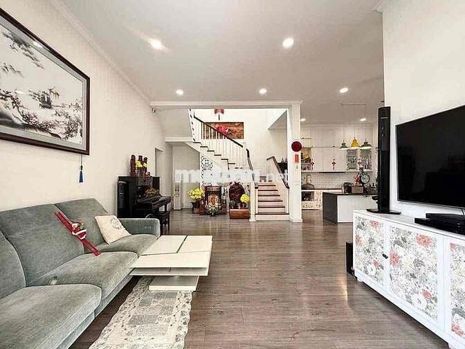BIỆT THỰ SÂN VƯỜN VEN SÔNG – VẠN PHÁT HƯNG, Q.7, 15x17, CHỈ 45 TỶ.