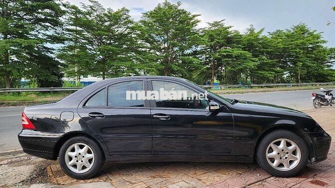 Mercedes-Benz C180 2004 Đen, có trao đổi