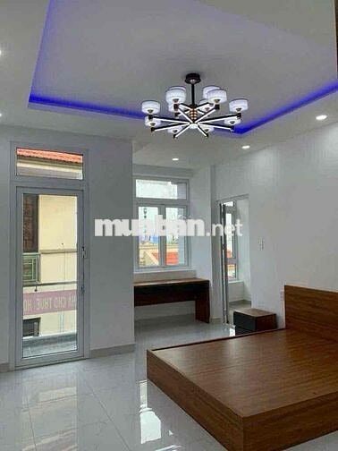 BÁN NHANH TRONG THÁNG – NHÀ ĐẸP MẶT TIỀN 8M TRẦN XUÂN SOẠN, Q.7 – 7.2x