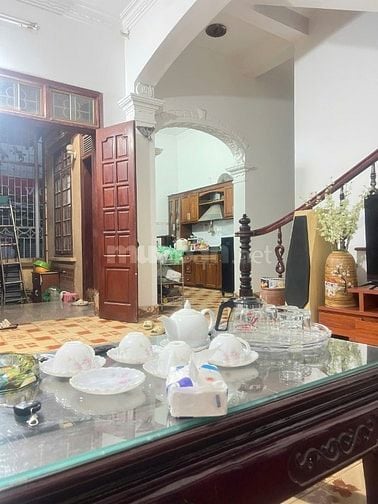 CẦN TIỀN GẤP – BÁN ĐẤT TẶNG NHÀ 3 TẦNG – LÔ GÓC SIÊU ĐẸP!